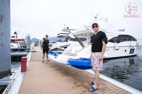 游艇直播間，探尋隱秘小巷的海上世界之旅