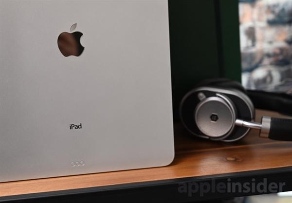 華為最新款iPad，小巷深處的數(shù)字藝術(shù)樂(lè)園體驗(yàn)