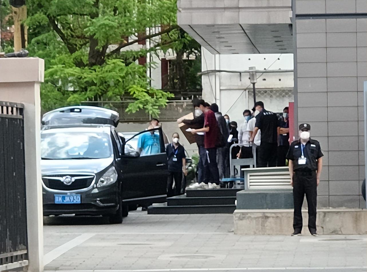 燕語鶯聲 第3頁