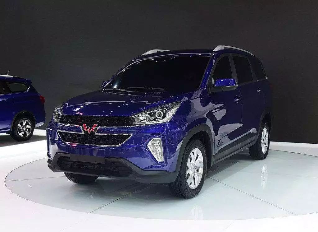 最新款五菱宏光，國(guó)民神車(chē)的延續(xù)還是市場(chǎng)新期待？