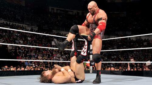 WWE 2013最新賽事全攻略，參與指南與步驟教程