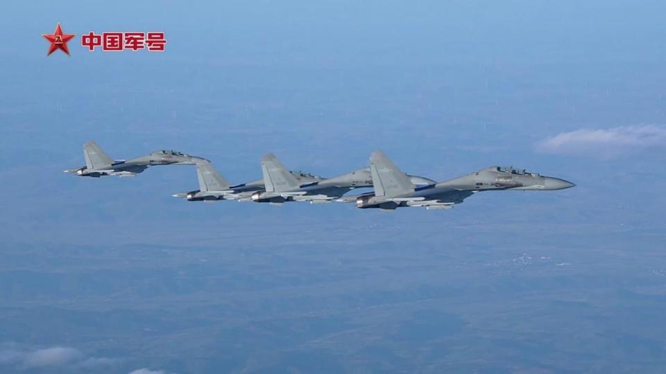 中國最新軍演2024，巷弄深處的神秘軍魂與獨特小店奇遇記