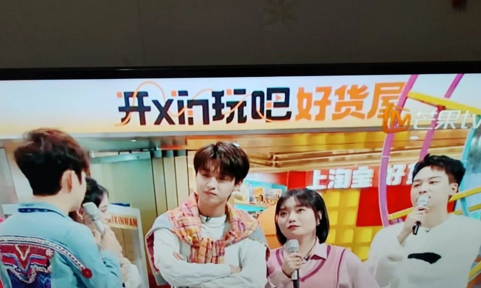 星期六最新，一場(chǎng)關(guān)于時(shí)間與更新的熱議