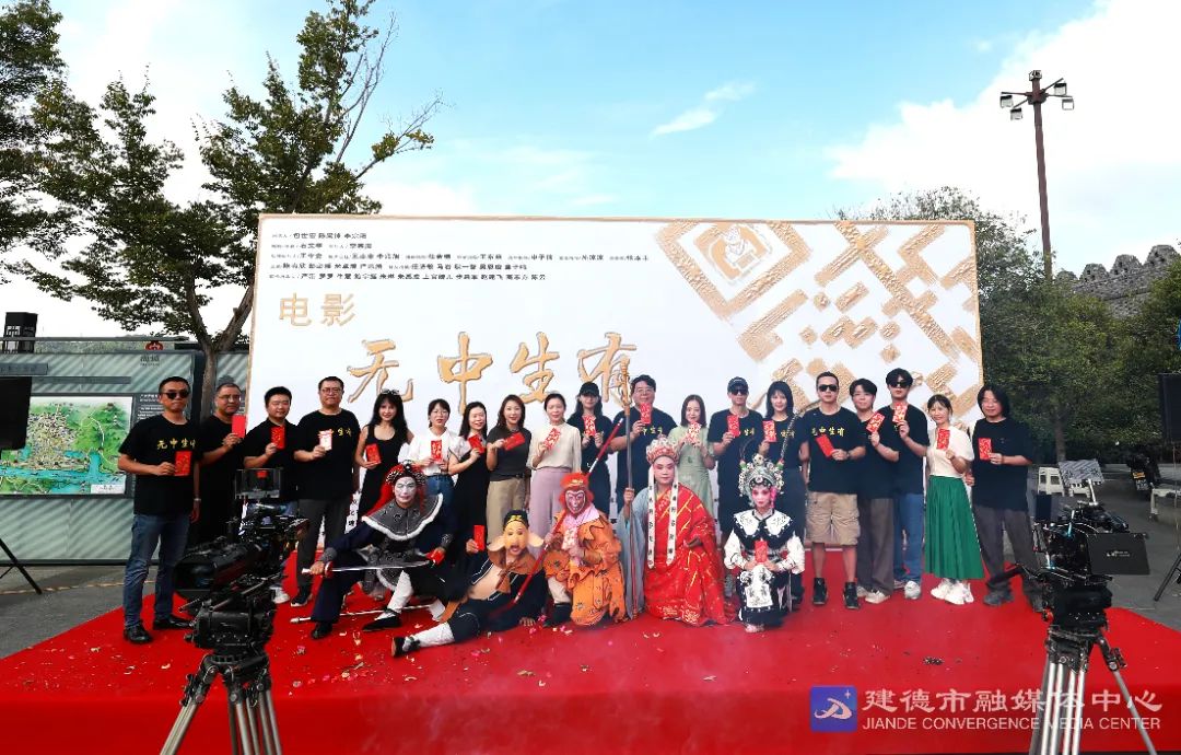 臨安董演員，演繹生活魅力的真實(shí)展現(xiàn)