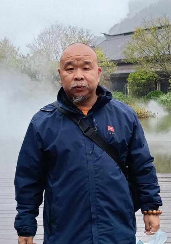 中國搞笑演員的多維舞臺魅力與深遠影響