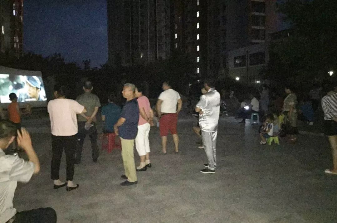 社區(qū)電影，重溫鄰里溫情時光的美好記憶