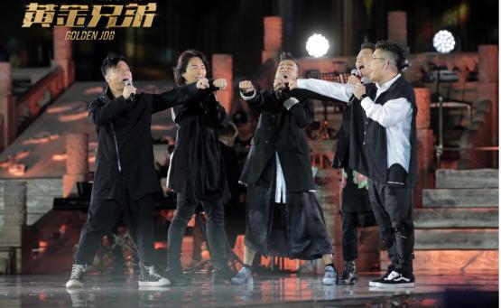 黃金兄弟女演員,黃金兄弟女演員與高科技產(chǎn)品的完美融合——未來科技體驗(yàn)之旅