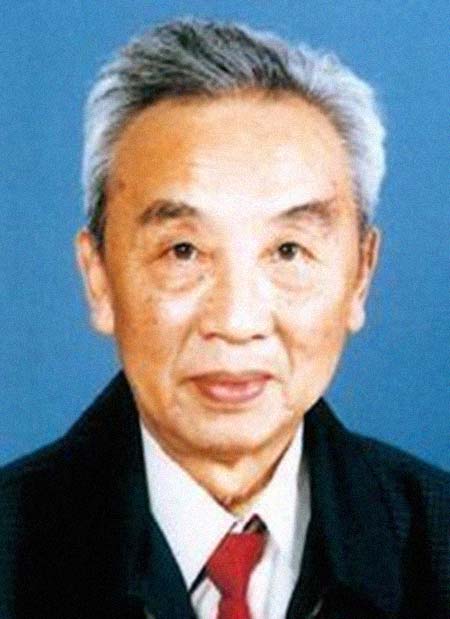 李季倫演員，小巷特色小店的獨特魅力與秘密寶藏探索