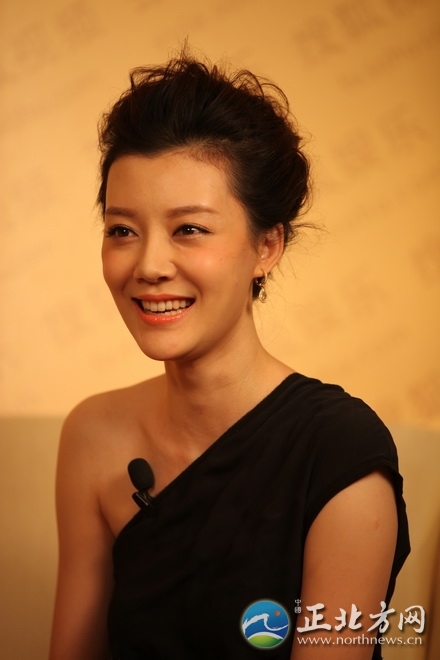 麻雀女演員，演技與角色的深度探討