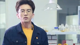 歐陽凱最新，時(shí)代浪潮中的耀眼之星